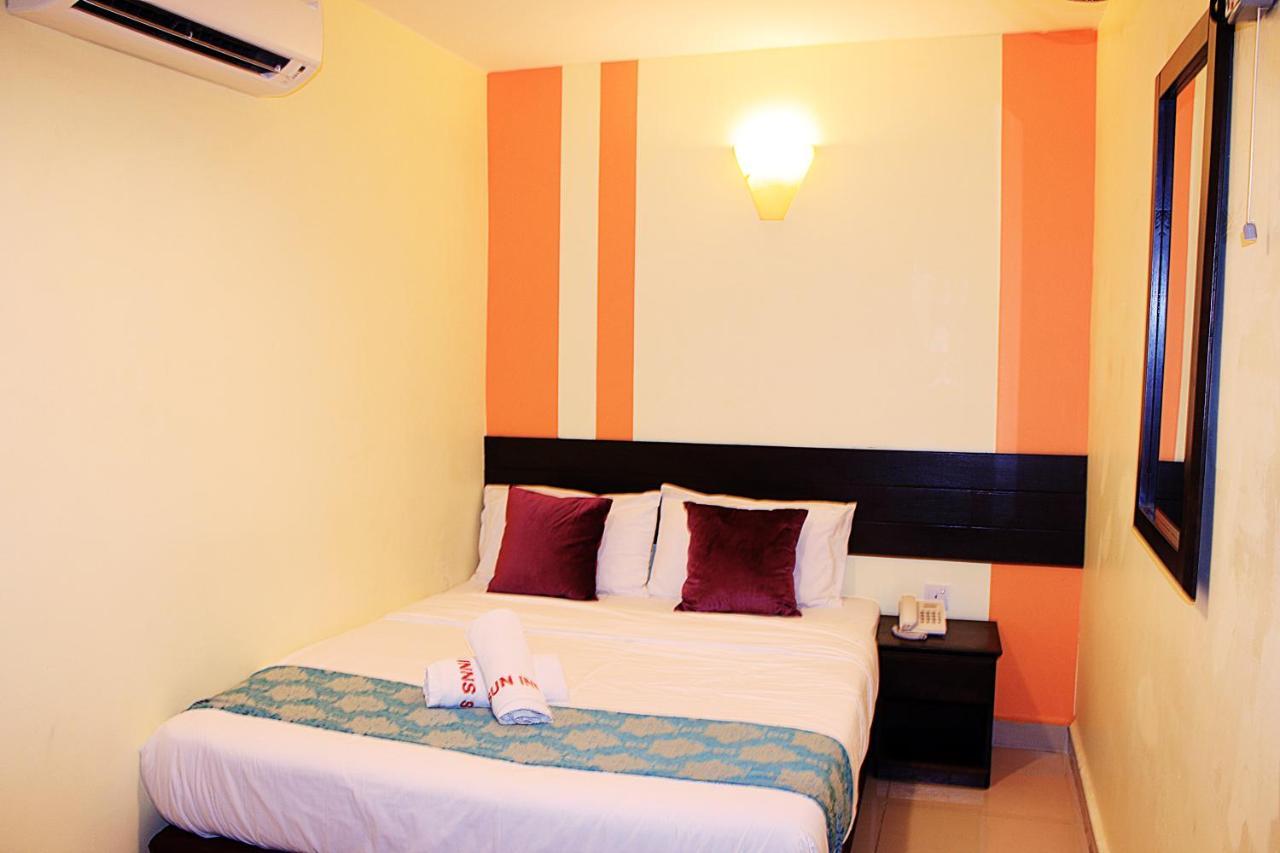 Sun Inns Hotel Ayer Keroh Bagian luar foto