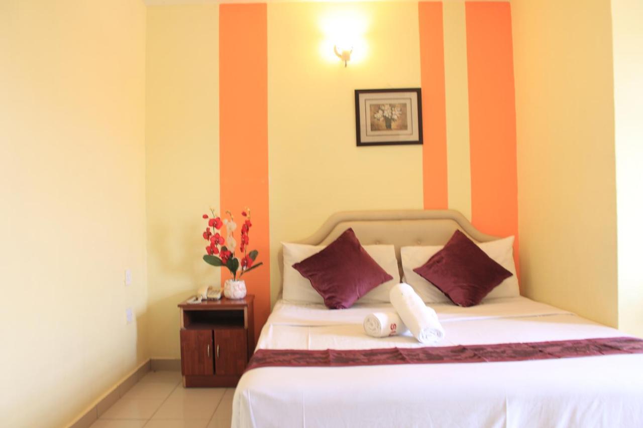 Sun Inns Hotel Ayer Keroh Bagian luar foto