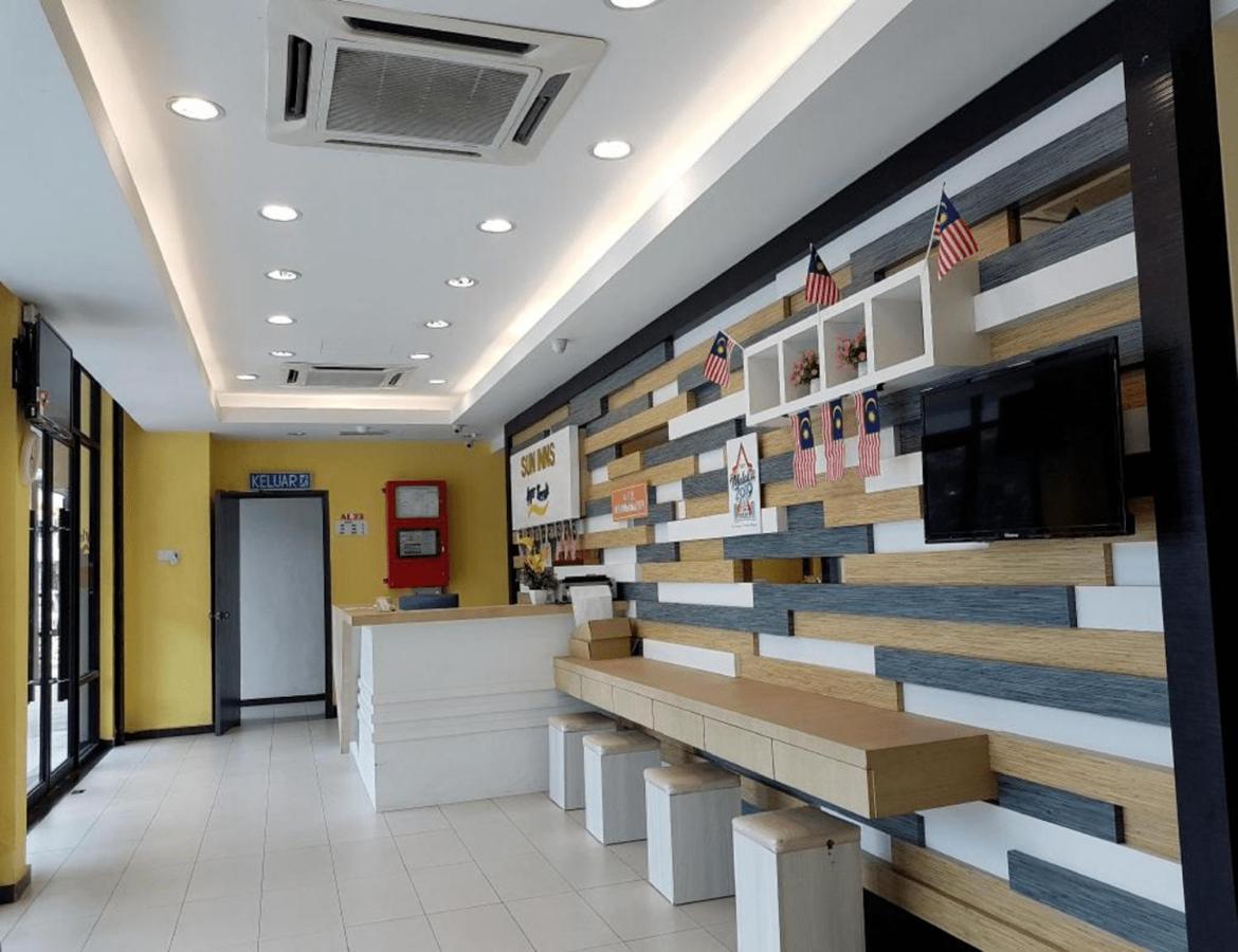 Sun Inns Hotel Ayer Keroh Bagian luar foto