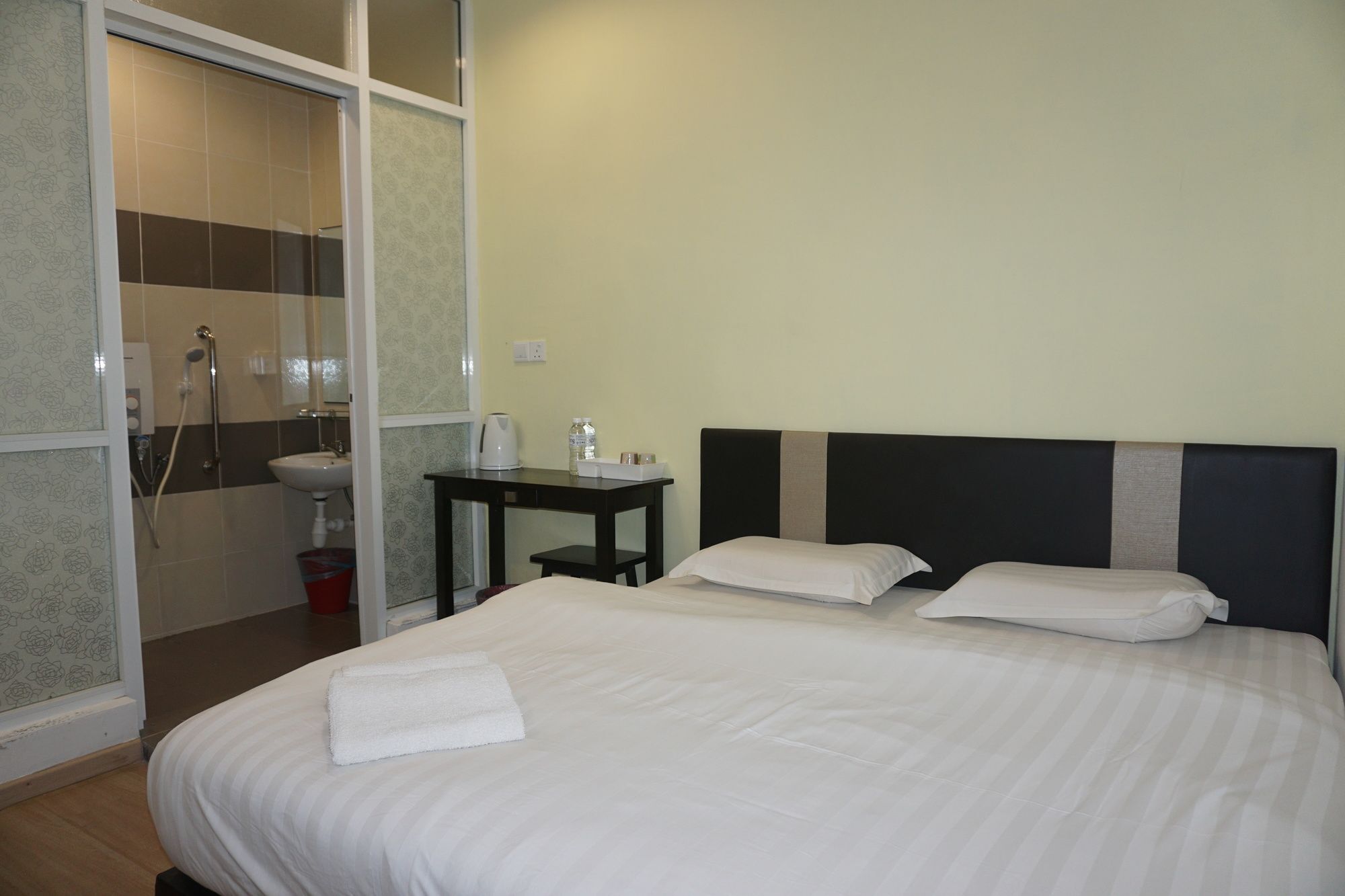 Sun Inns Hotel Ayer Keroh Bagian luar foto